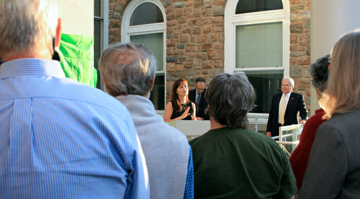 BKSK_Mamaroneck-Public-Library-LEED-Unveiling_5560_700
